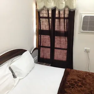  Hotel H M International India